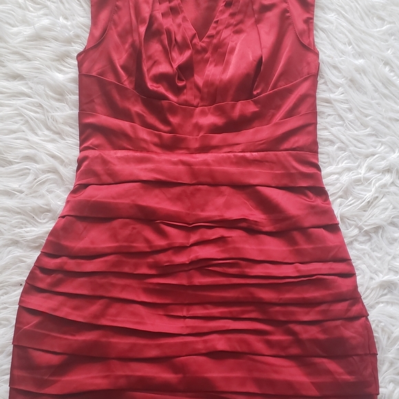 Express mini satiny red dress - Picture 6 of 8